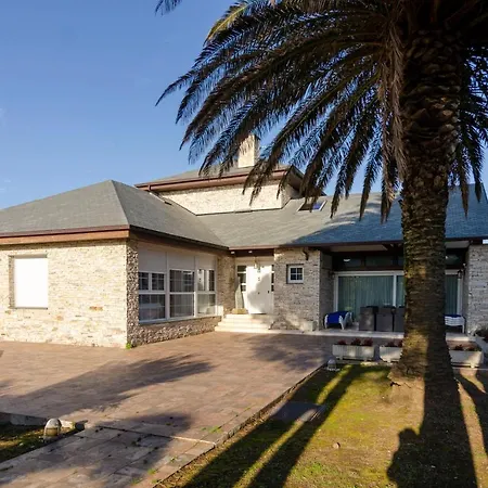 Villa Cantabria